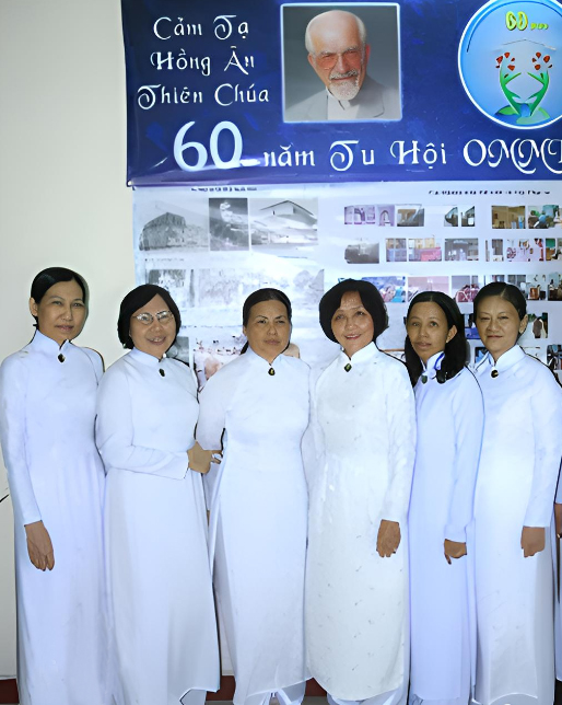 6 oblates au vietnam